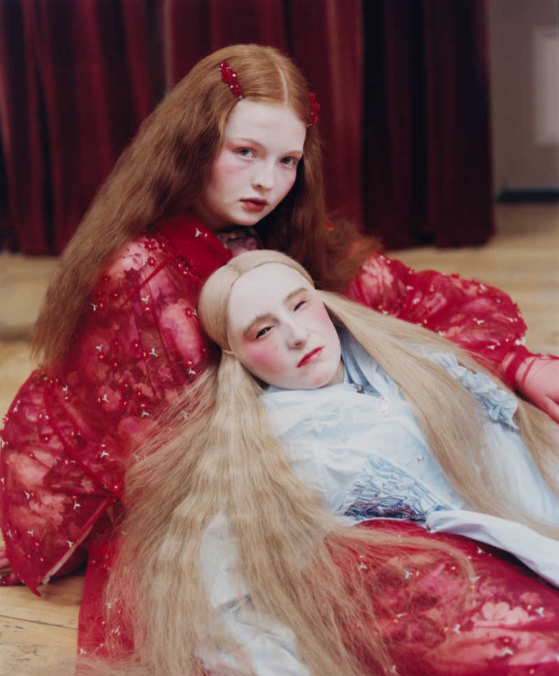 یک کابوس زیبا ، که منعکس کننده واقعیت هایش است.