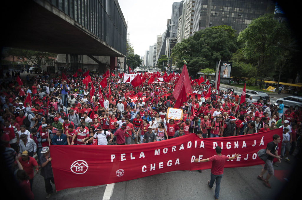 سیاست حقوق بشر جنبش کارگران بی خانمان برزیلی (MTST) : ضد اقدامات ، اقدامات شهروندی و مبارزات رادیکال فراتر از مسکن