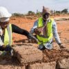 سازمان جهانی کار در اردوگاه پناهجویان موریتانی ، جوانان را در ساخت و سازهای حرفه ای آموزش می دهد