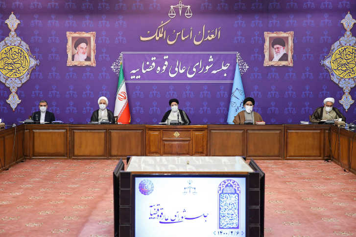 رئیس قوه قضائیه : لغو تمامی تحریم‌‌ها و راستی‌آزمایی آن، مطالبه ملی است؛ این مطالبه ملی نباید دستاویز دعواهای سیاسی گردد