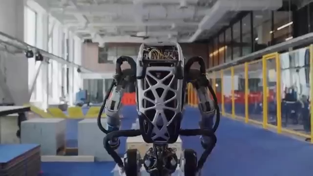 شرکت ربات سازی بوستون داینامیک